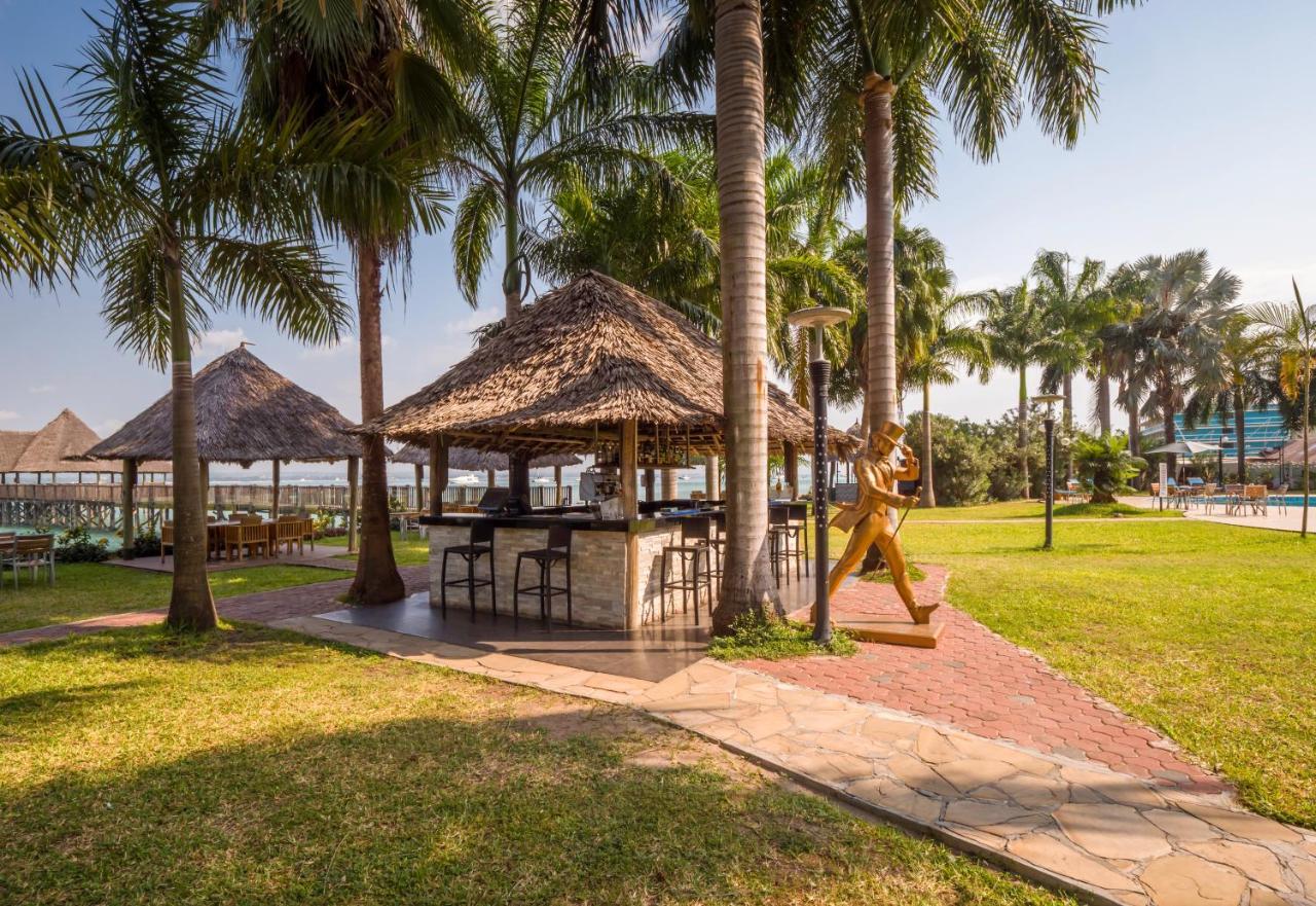 Delta Hotels By Marriott Dar Es Salaam Exteriör bild